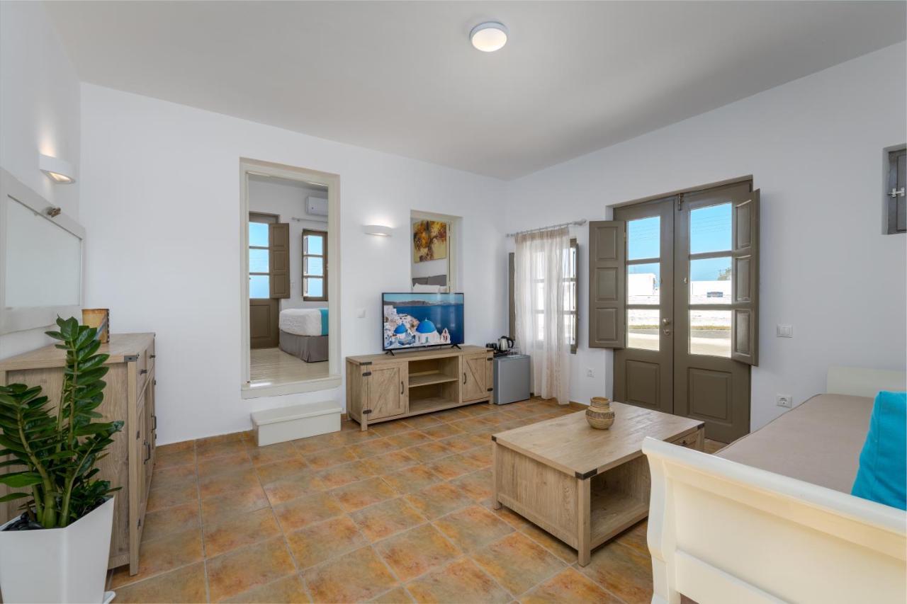 Luxury Honeymoon Suite with Outdoor Jacuzzi & Sea Vista,1376710490:JPEG